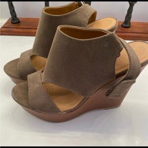 NEW Vegan Suede Slingback Wedge - Olive